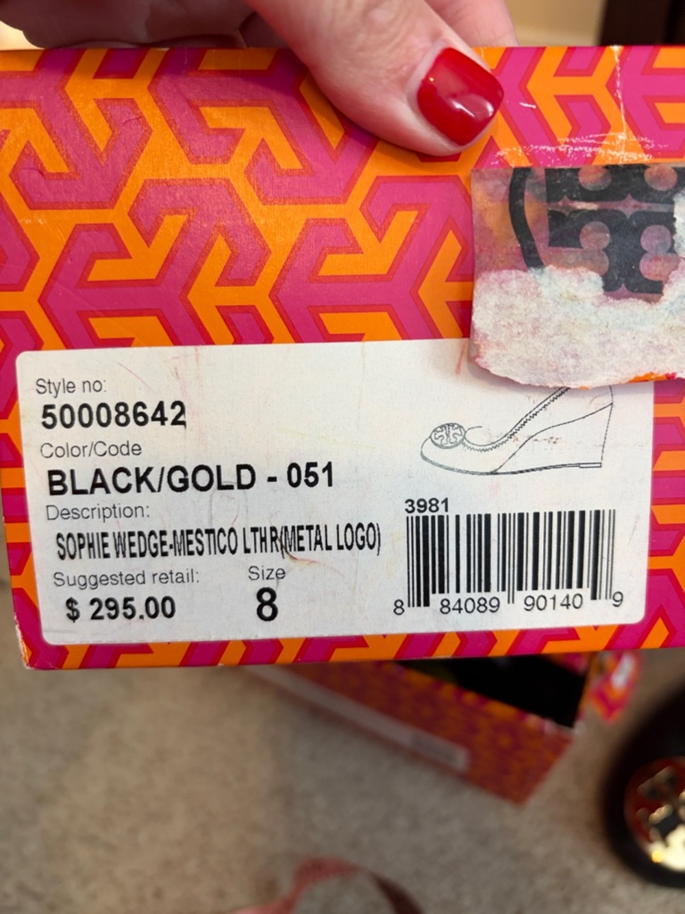 Tory Burch “Sophie” Wedge Heels in Black leather with gold hardware, 8 - Picture 13 of 14